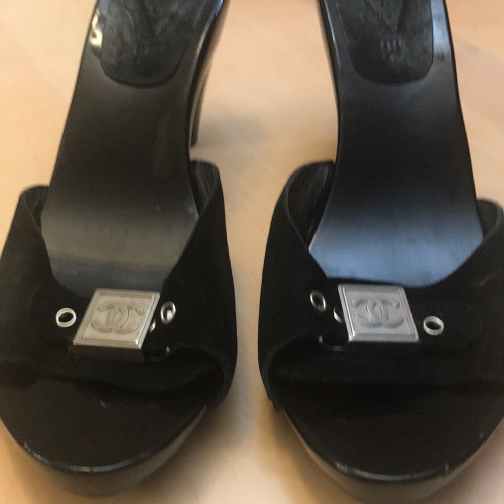 Channel Shoes - Picture 7 of 8